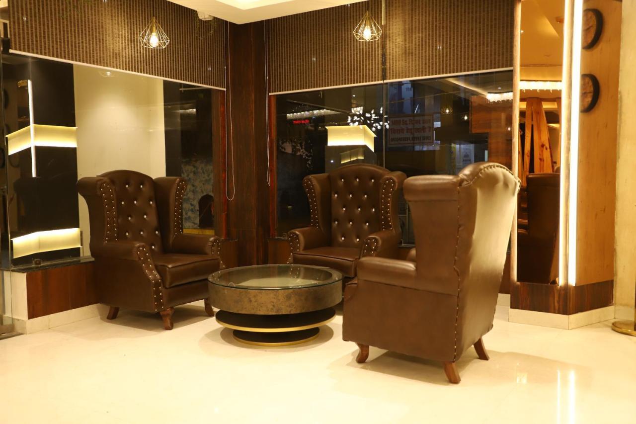 Hotel Emperio Grand Lucknow Dış mekan fotoğraf